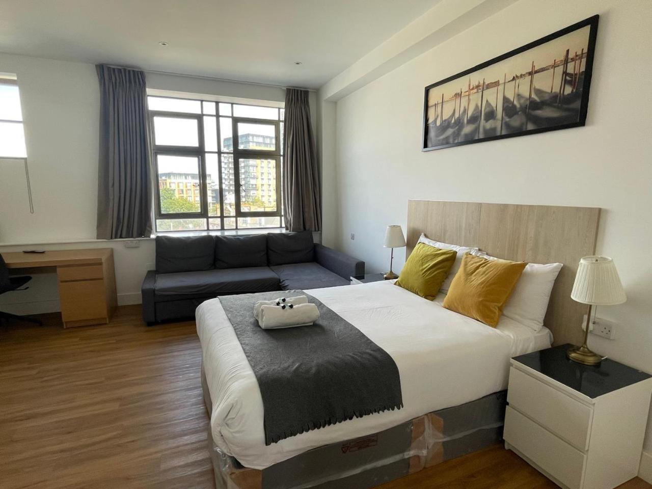 Equitable Hotel Лондон Экстерьер фото